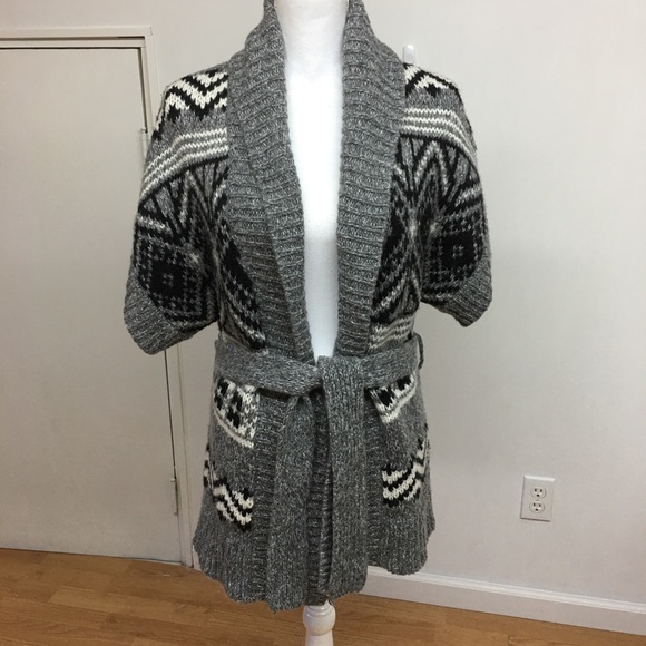 Old Navy Sweaters - Old Navy Belted Cardigan size SP